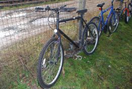 A gent's black mountain Bike with 18 speeds.