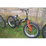 A Carvenos 2 BMX style stunt bike.