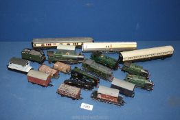 A quantity of '00' gauge locomotive engines by Hornby (models 104 and 105) and Bachmann (models