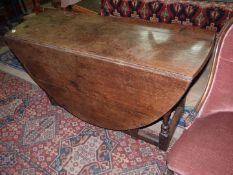 A good heavy antique Oak dropleaf,