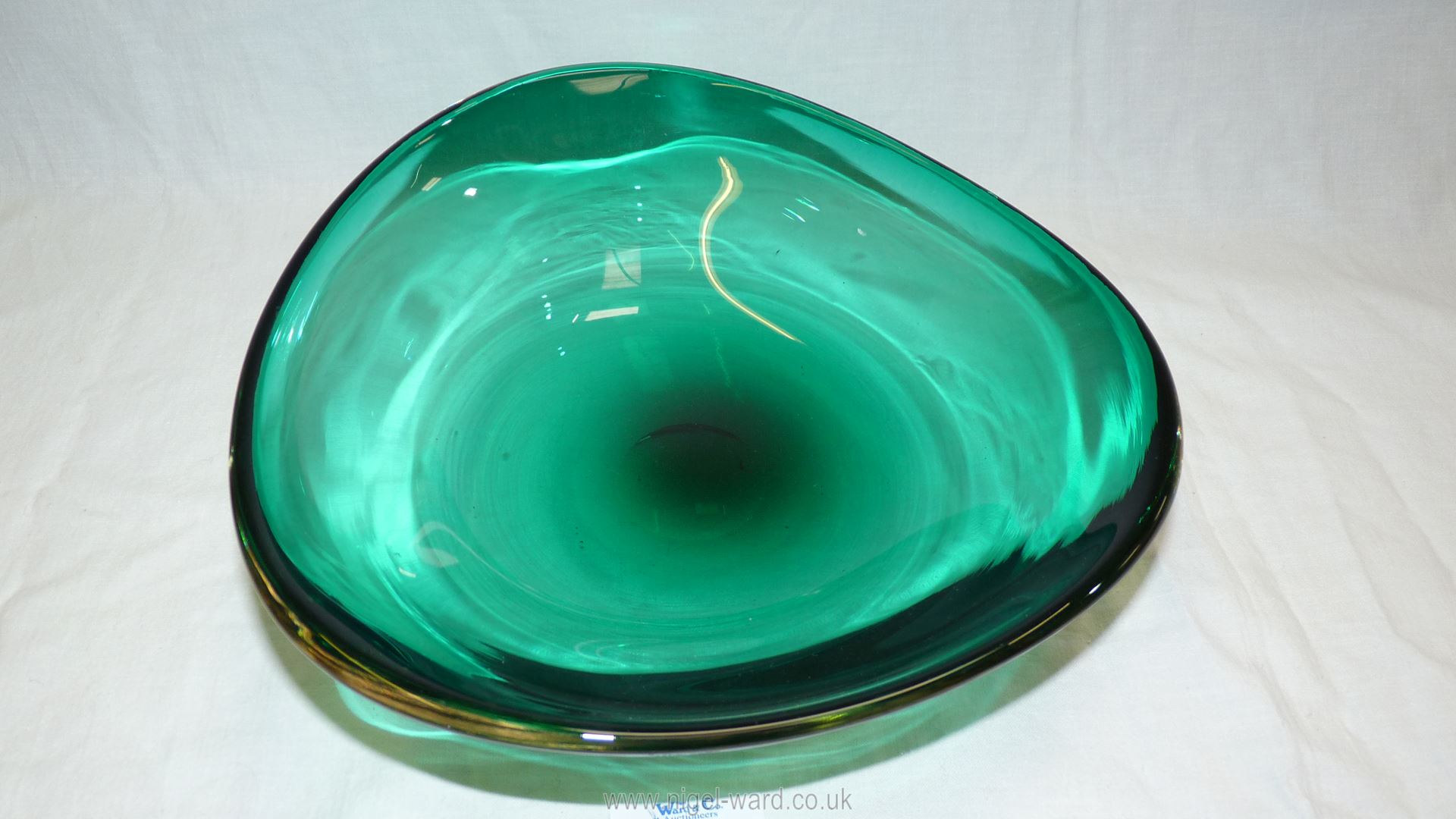 A heavy Whitefriars triform glass bowl in sea green, 9 3/4" wide x 2 3/4" tall. - Image 3 of 3