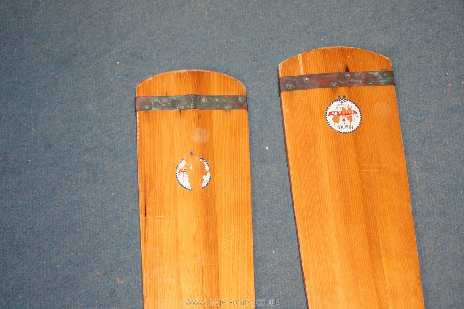 A pair of wooden rowing oars, labelled Borden Estuary, - Image 2 of 2