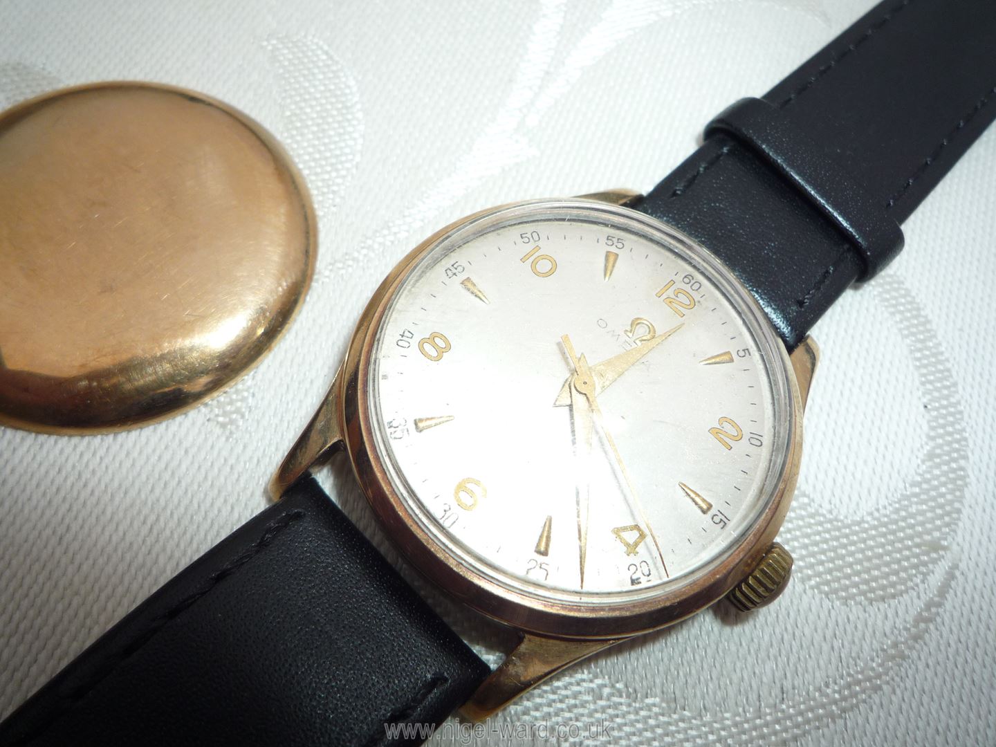 A brown leather presentation cased ''Omega'' Wristwatch having a nickel coloured face with Arabic - Image 14 of 23