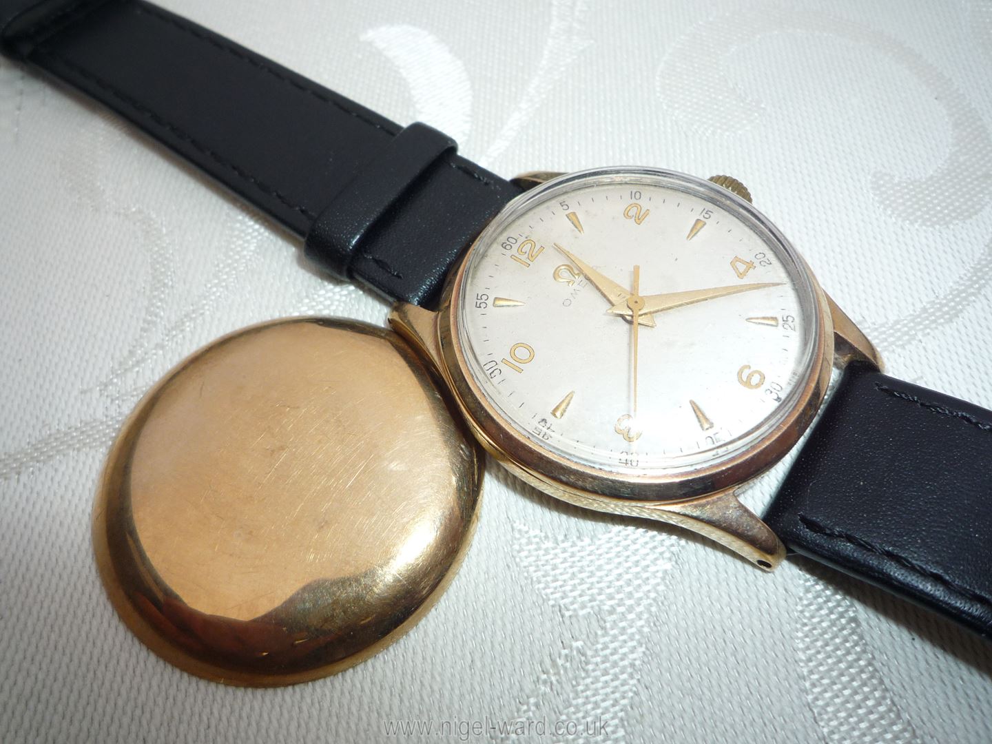 A brown leather presentation cased ''Omega'' Wristwatch having a nickel coloured face with Arabic - Image 9 of 23