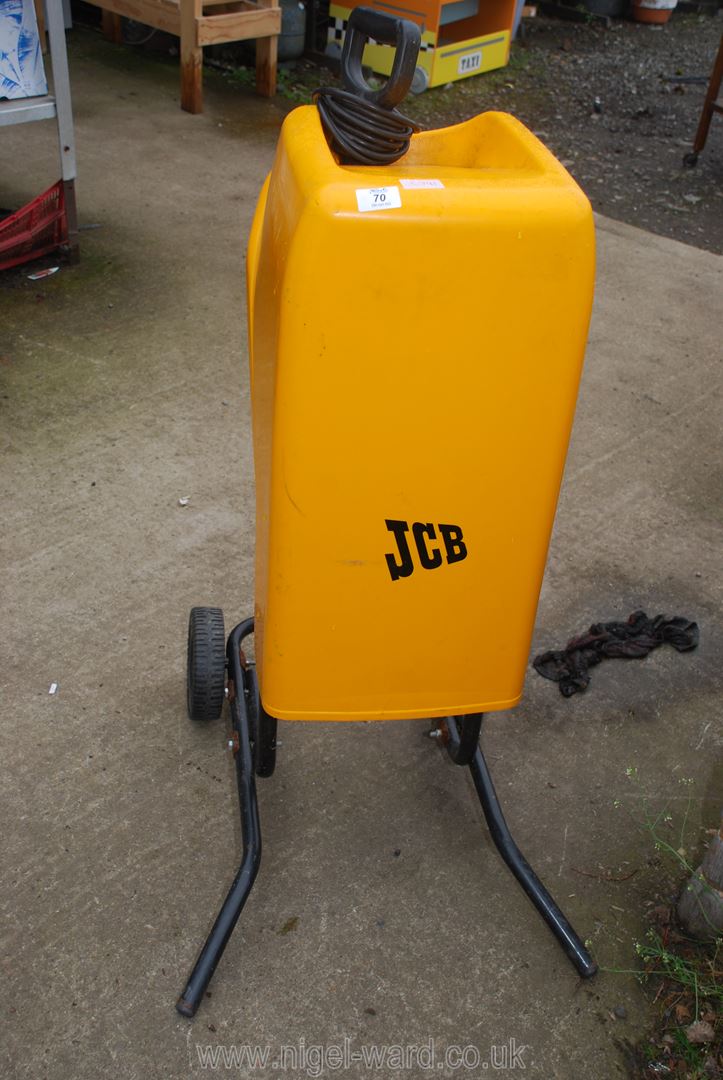 JCB shredder (good working order).