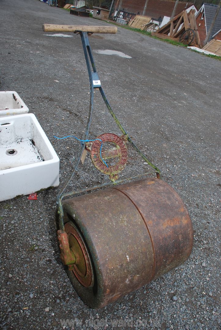 A Ransomes, Sims & Jefferies cast iron garden roller.