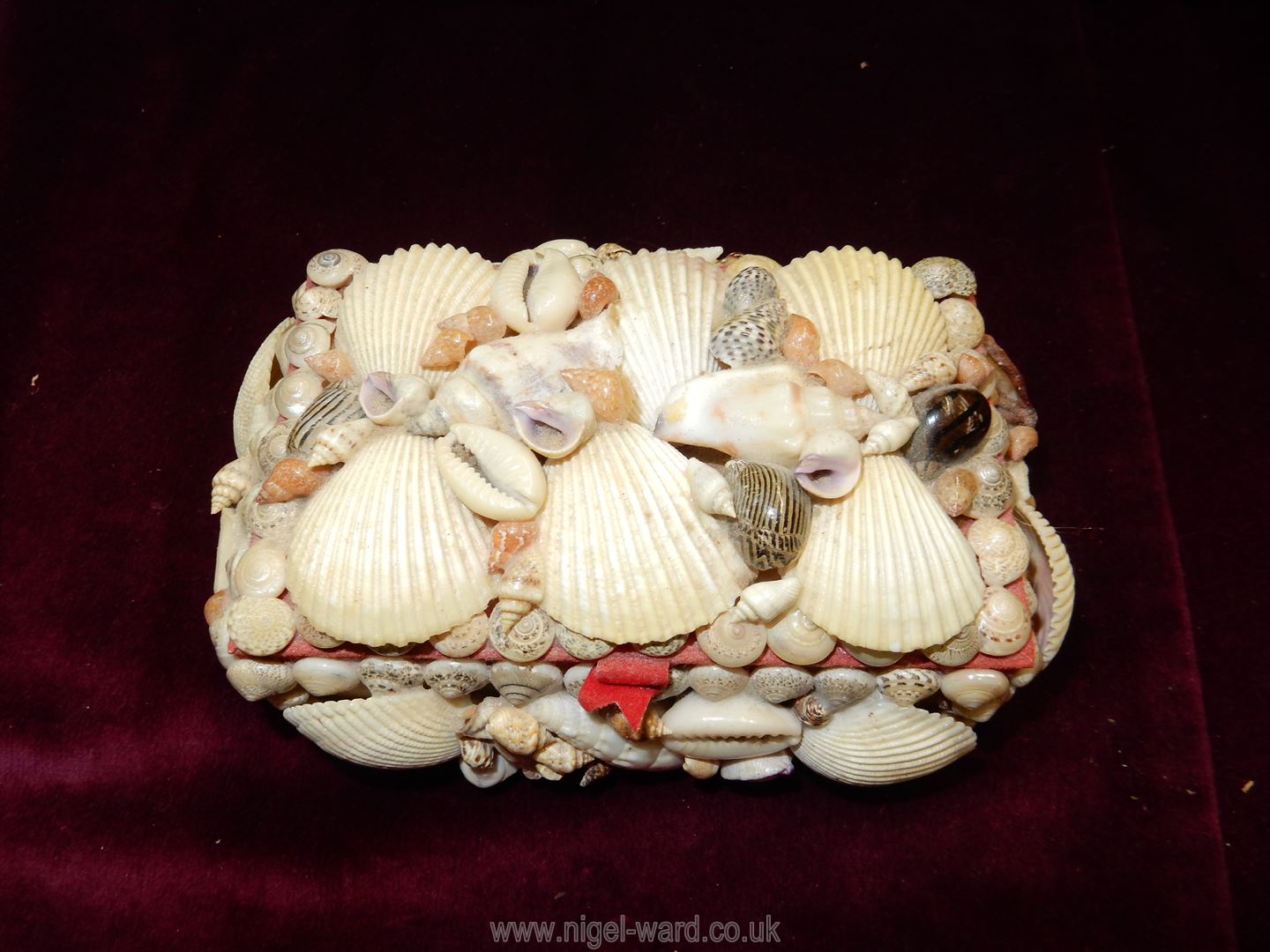 A shell encrusted jewellery box and contents of chains, floral brooches, bracelets etc. - Image 2 of 2