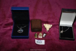 A quantity of costume jewellery including Tree of Life pendant, initial 'M' pendant,