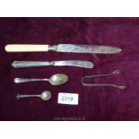 A small quantity of hallmarked Sheffield silver including 1907 sugar tongs, 1908 teaspoon,,