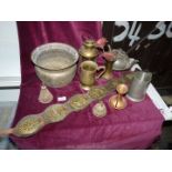 A quantity of metals including brass planter, brass and pewter tankards, horse brasses,