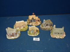 Six Lilliput Lane cottages to include Sadler's Inn, Smallest Inn, Puddlebrook, Sawrey Gill,