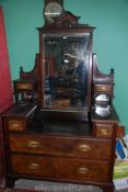 A good quality 1930/40's Mahogany Dressing Table having Walnut fronted drawers of Oak construction,