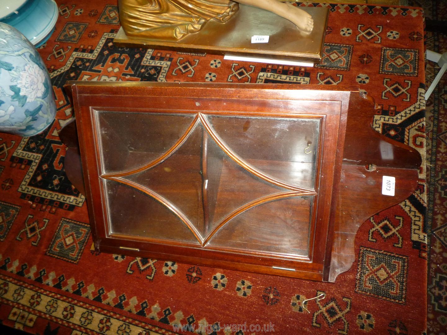 A glazed Mahogany wall hanging corner cabinet, 29 1/2'' high overall. - Image 3 of 3