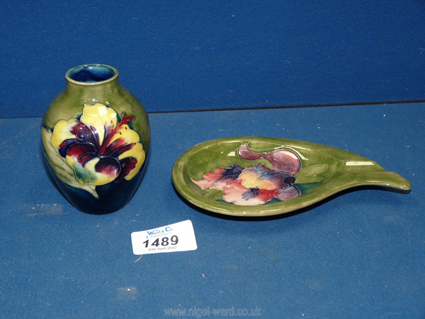 A Moorcroft Hibiscus pattern * 4" tall, plus a Moorcroft ashtray.