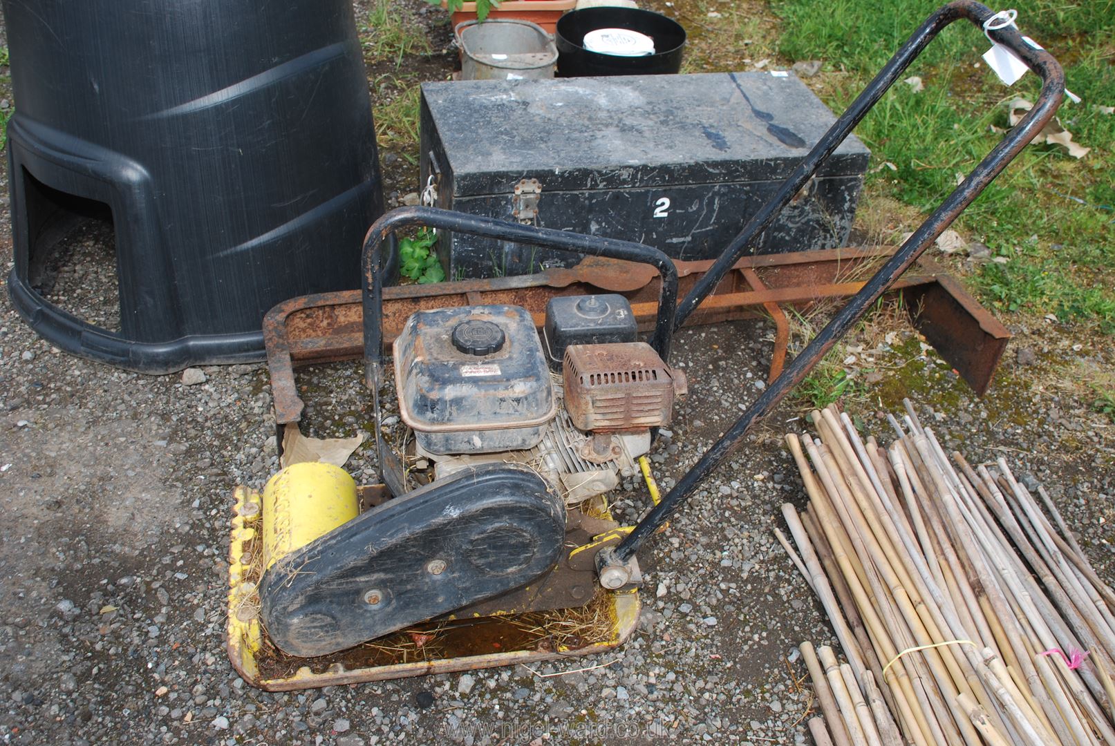 A motorised whacker plate.