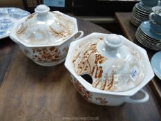 Two large Meakin tureens incl. lids in brown and white.
