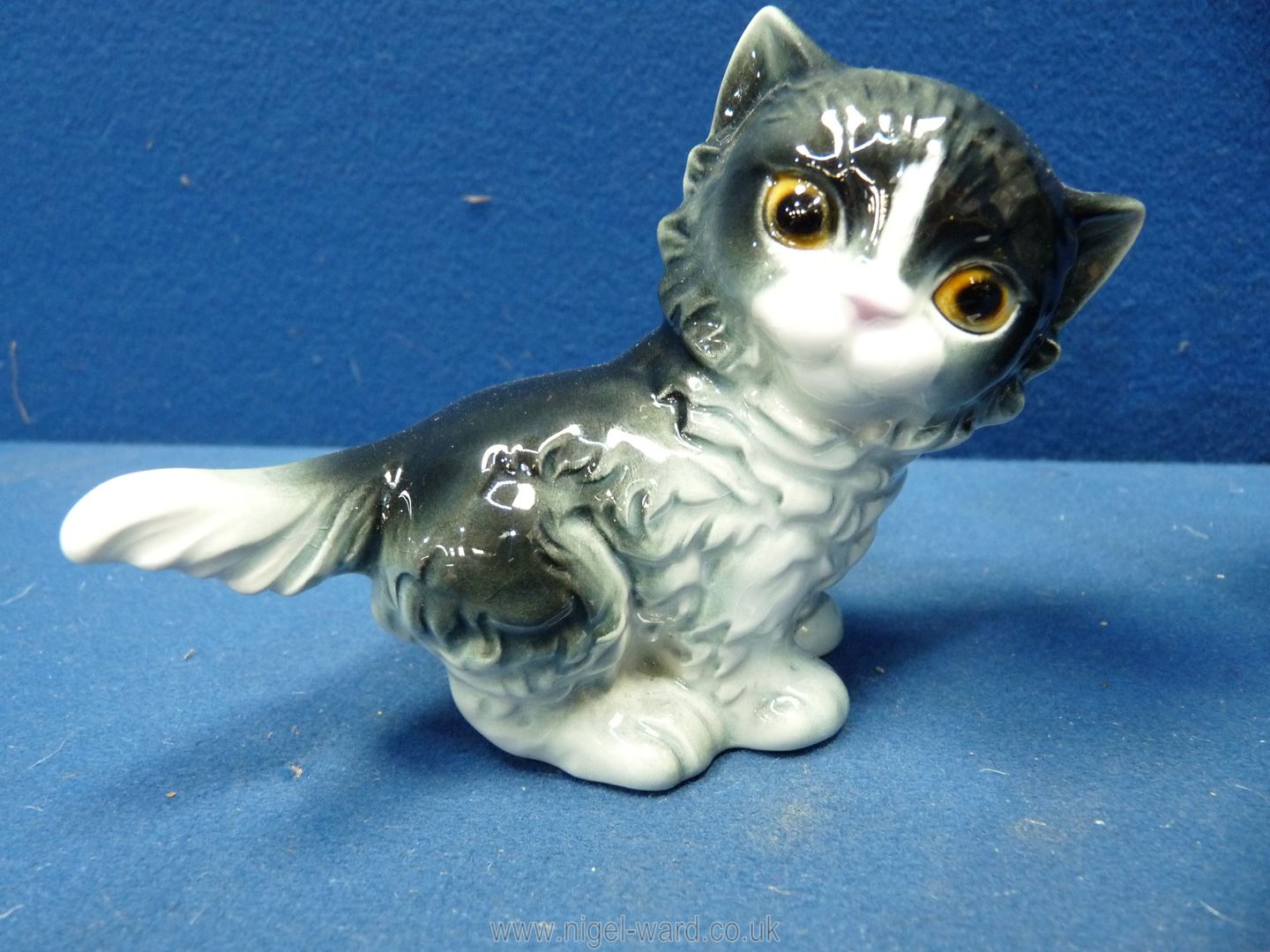 A Beswick seated cat with smoky blue, - Image 2 of 4