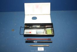 A small quantity of pen, nibs etc including Schaeffer, rolled gold and propelling pencils,