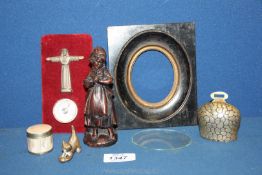 A mixed lot including a religious souvenir thermometer with bronze crucifix,