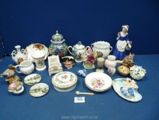 A quantity of small china items including Sylvan and Carlton Souvenir pieces, Coalport trinket pot,
