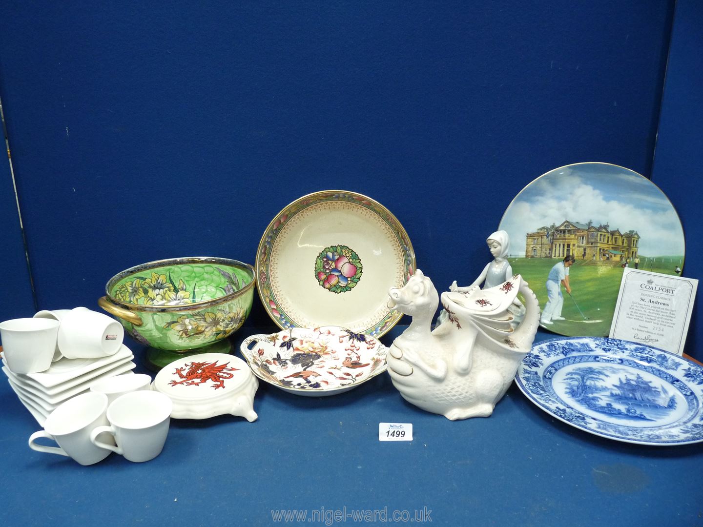 A quantity of china including six Maxwell Williams expresso cups and saucers,