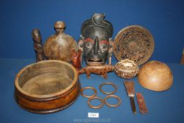 A mixed lot of Eastern and ethnic items