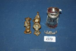 Two small brass knockers, an epns mustard pot and a silver Gondola brooch.