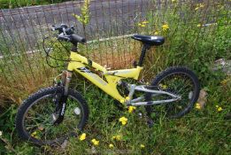 A Terrain child's bicycle with 6 gears.