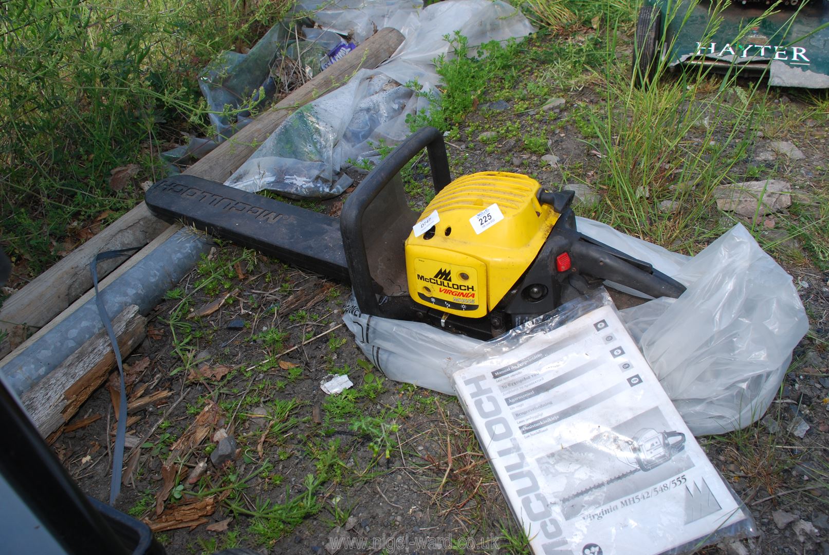 A McCullock Virginia MH555 Hedge trimmer - Sold as seen.