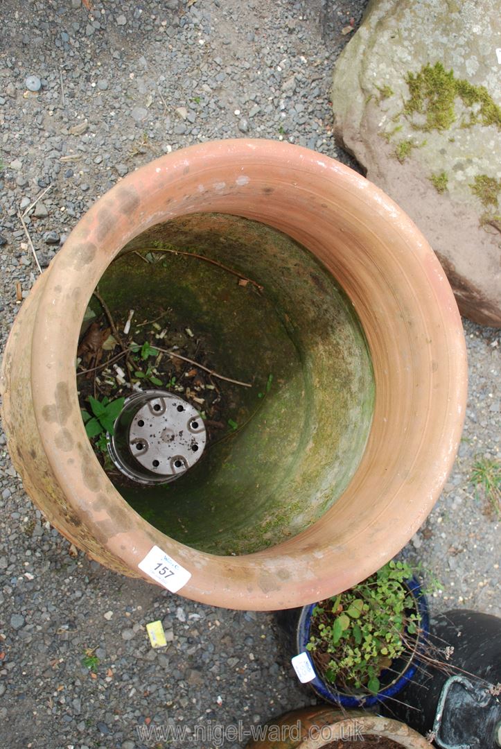 A large terracotta pot. - Image 2 of 3