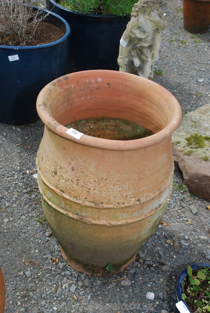 A large terracotta pot. - Image 3 of 3