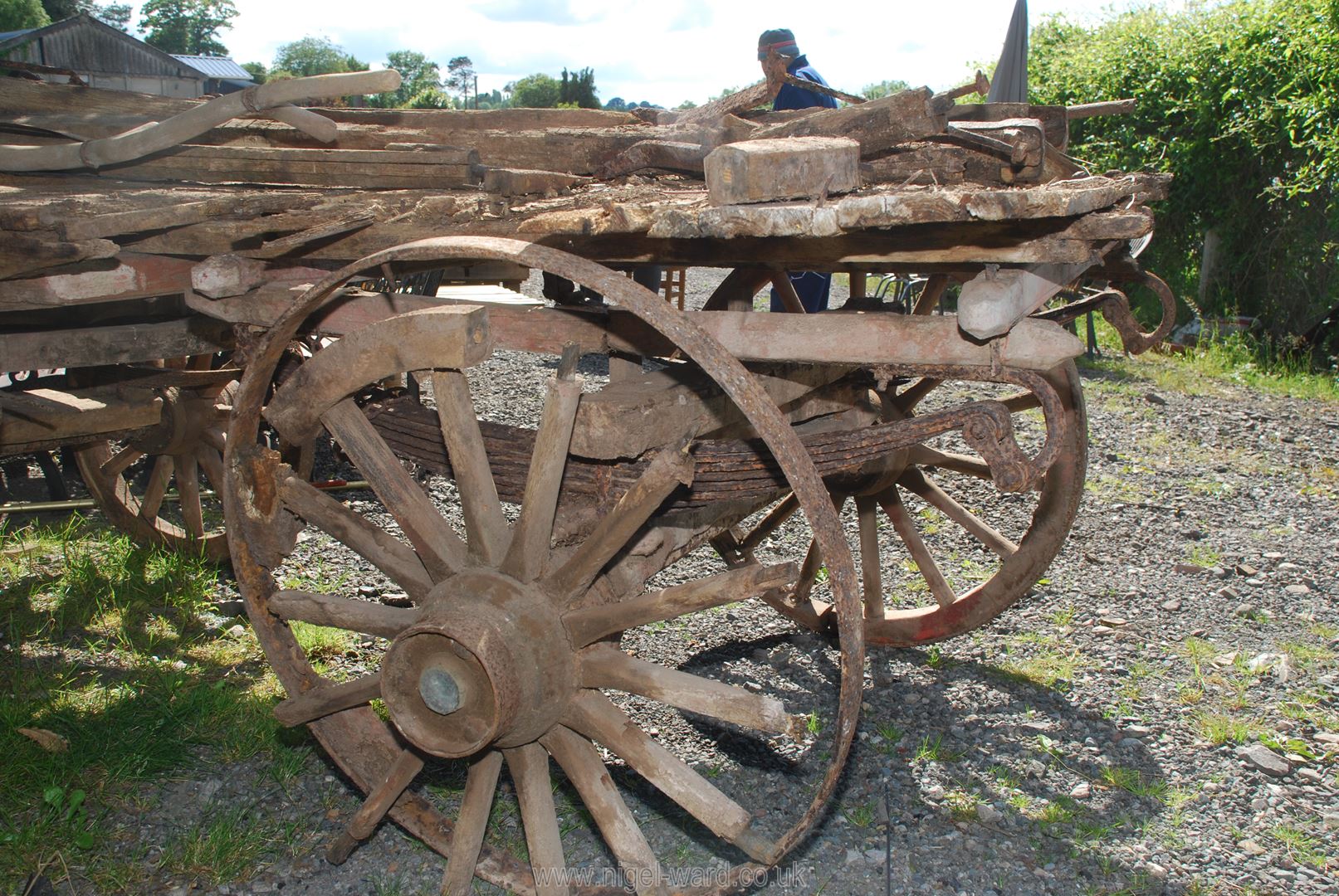 An old four wheeled Dray/wagon, for restoration, length 112" x 63". - Image 3 of 5