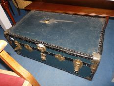 A vintage trunk with internal tray A/F.