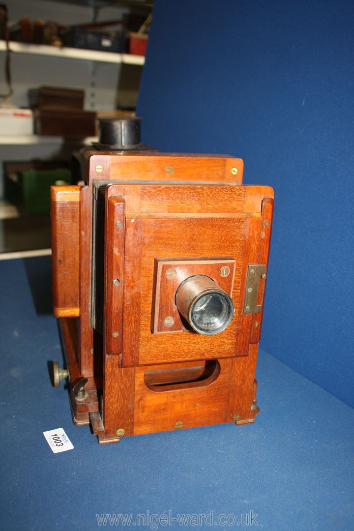 An Edwardian extending Magic Lantern Projector 24" long x 9" wide x 11" tall. - Image 2 of 4