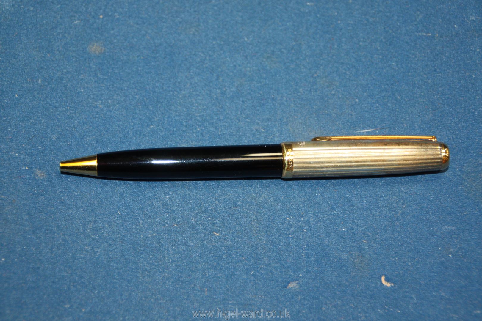 An Inoxcrom 925 silver stamped top Sirocco ballpoint Pen, cased. - Image 2 of 3