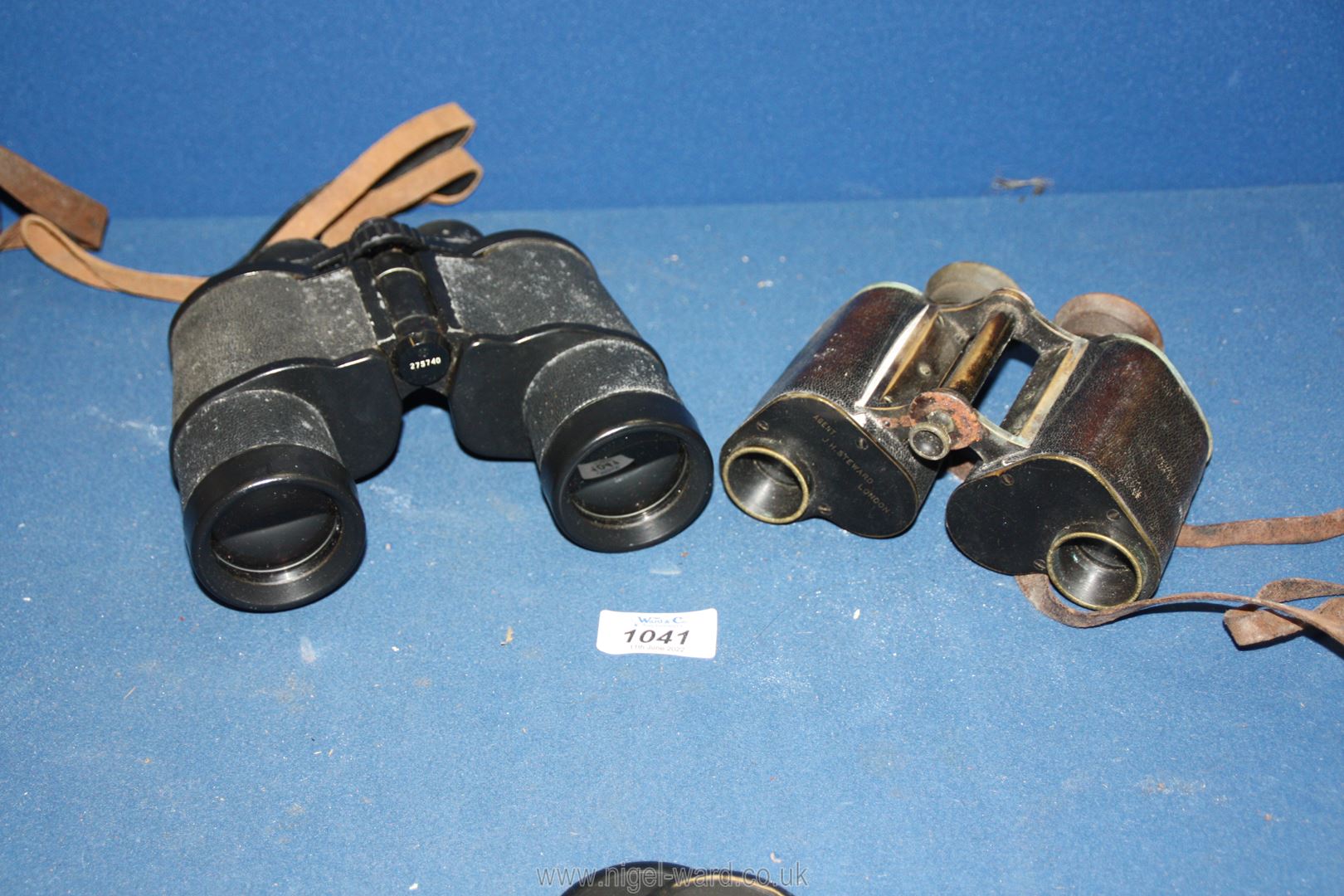A cased pairs of Binoculars : Carl Zeiss 'Agent, J H Steward, London, case a/f and Tento 8 x 40. - Image 3 of 3