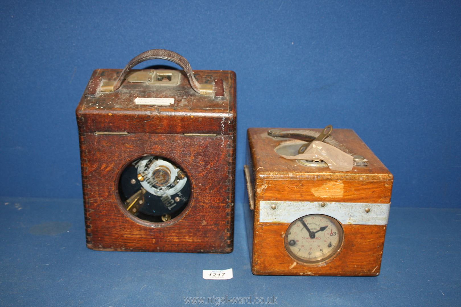 A Henry Martens & Co, Bruxelles, standard Toulet Pigeon Racing Clock with key, no.