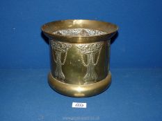 A brass Art Nouveau style jardiniere, 7 1/2" tall.