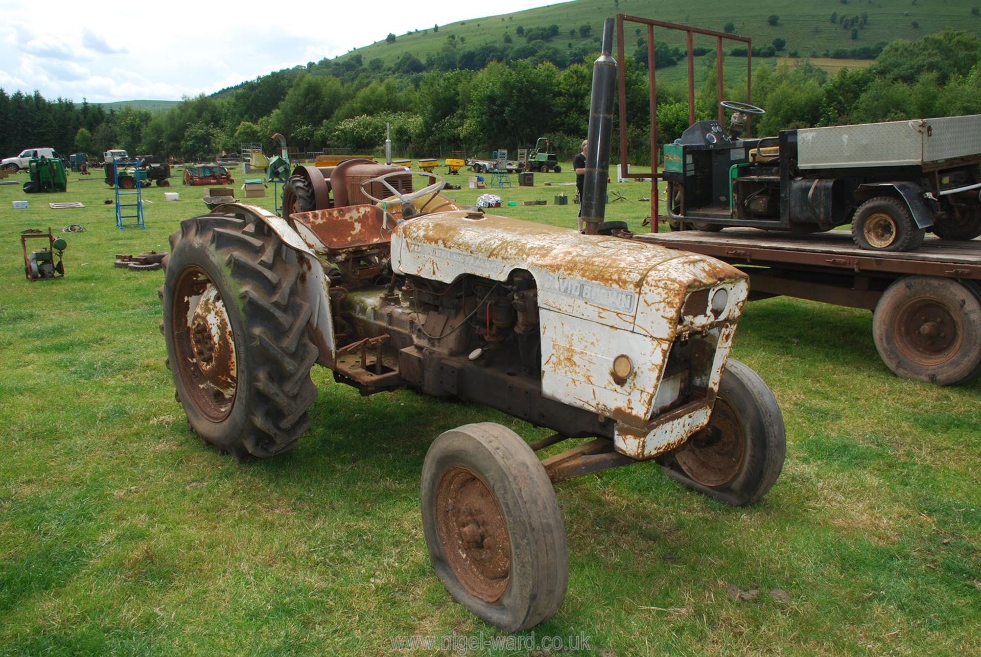 A David Brown 770 Selectamatic 12-speed tractor for restoration, engine turns. - Image 11 of 16