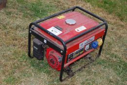 A 2500 petrol Generator, 110/240 volt (turns over). (unable to start as no fuel present).