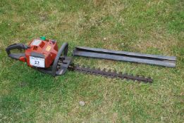 A Husqvarna 225H60 hedge trimmer. Ran at time of lotting.