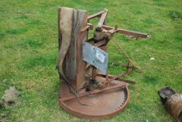 A Ferguson saw bench and belt.