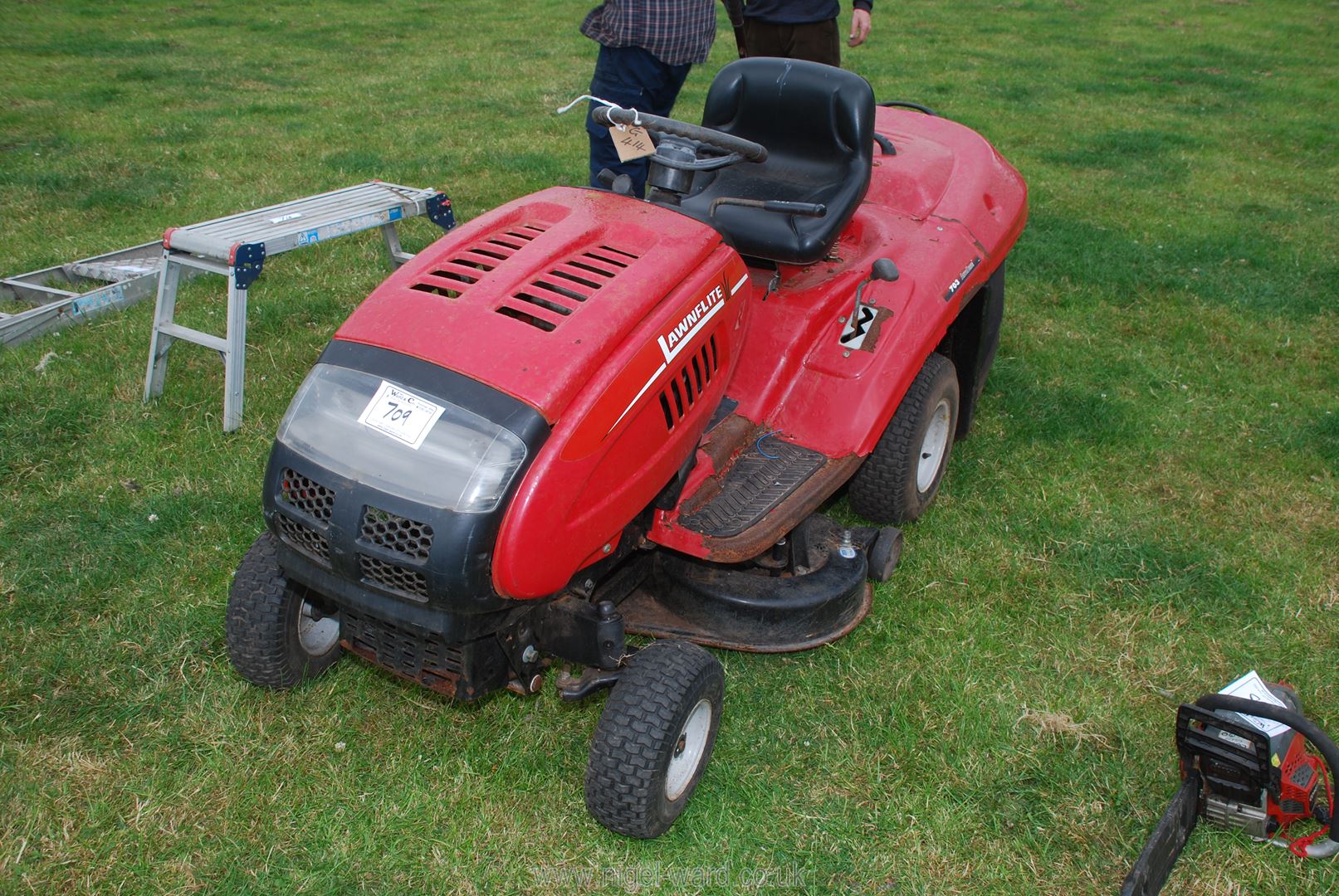 A Lawn-flite Ride-on mower with Briggs & Stratton 13.5 hp overhead valve engine.