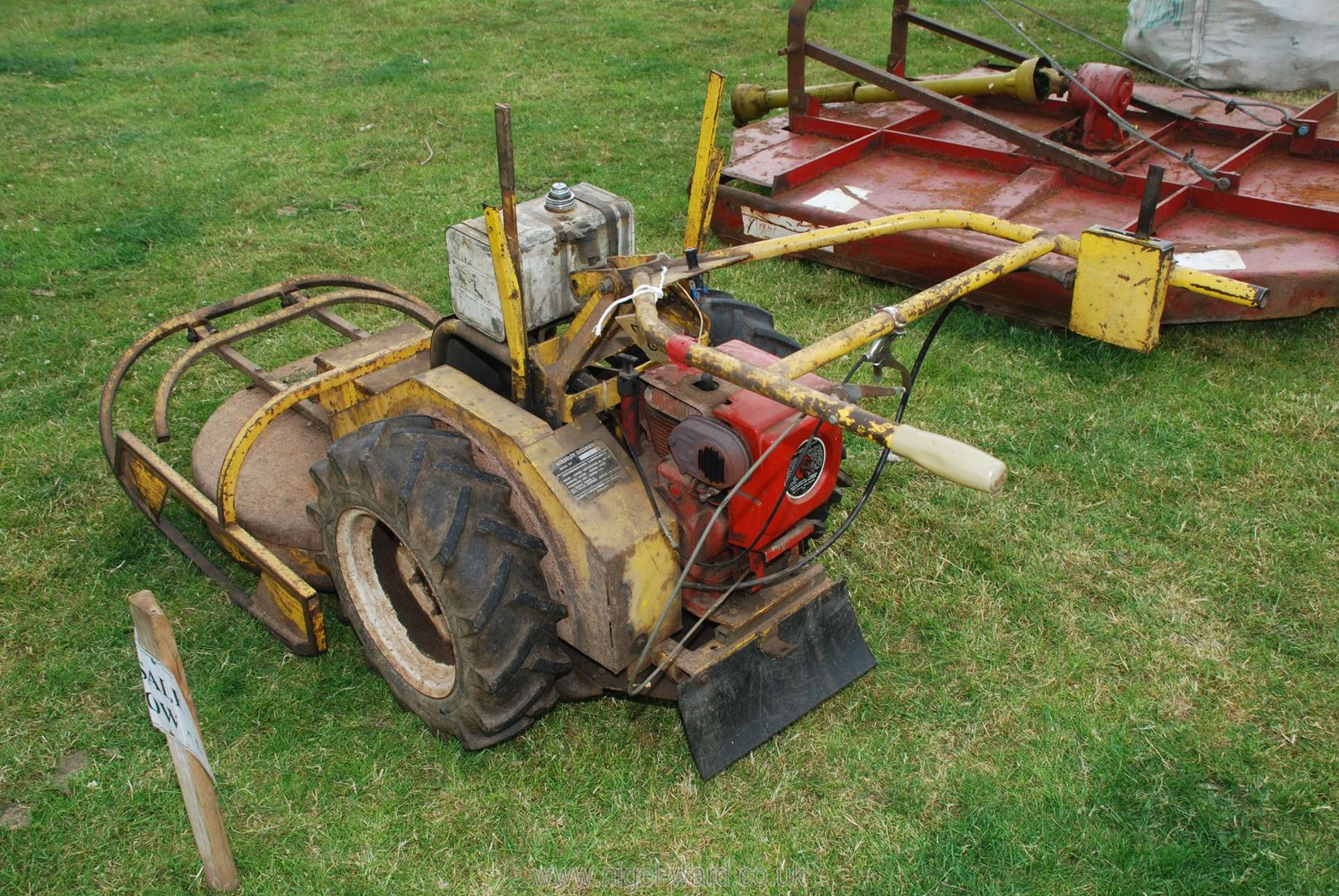 A rough cut (Wolseley Clearway) self driven walk-behind rotary mower with Kohler Magnum 8 hp petrol - Image 2 of 2