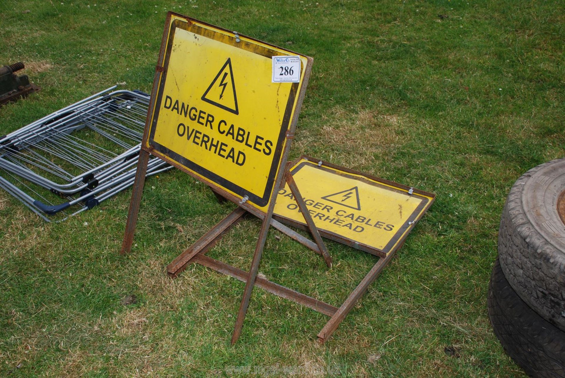 2 'Danger Overhead Cable' signs.