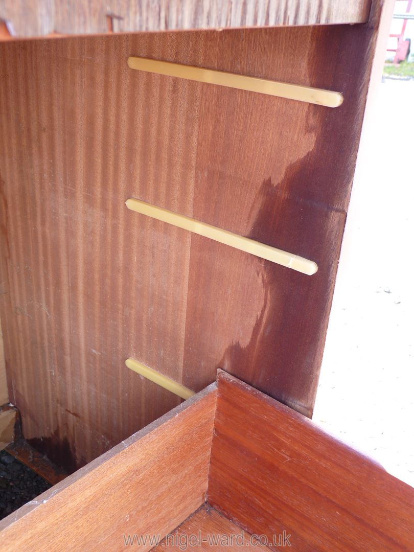 A vintage wooden dressing table, three draws, no mirror, - Image 4 of 4