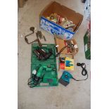 Hitachi cordless Drill, Staple Gun, Blackspur Electric Sander, plus quantity of lathing tools.