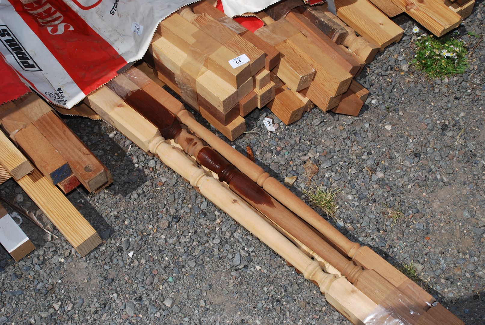 Large quantity of mixed wood stair spindles - Image 2 of 2