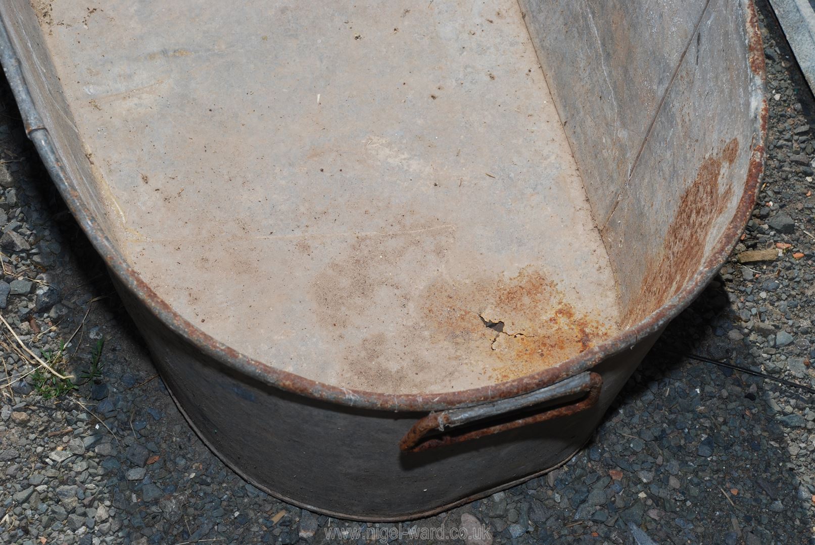 A galvanised bath with handles (hole in base. - Image 2 of 3