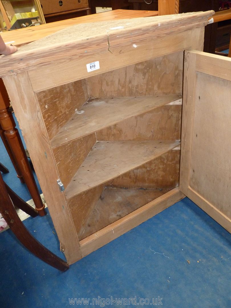 Corner wall cupboard, stripped pine, 19" deep. - Image 2 of 2